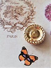 Load image into Gallery viewer, 20 mm buttons,stamped,metal,emaille
