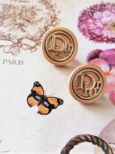 Load image into Gallery viewer, 18 mm buttons metal Dior

