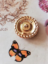 Load image into Gallery viewer, 20 mm stamped buttons ,gold metal,gripox
