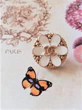 Load image into Gallery viewer, 20 mm stamped buttons,metal,gripox
