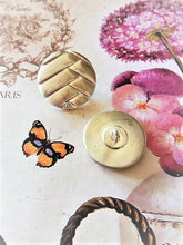 Load image into Gallery viewer, 20 mm buttons,metal
