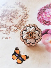 Load image into Gallery viewer, 22 mm stamped buttons,metal,gripox,zirkonia
