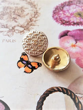 Load image into Gallery viewer, 18 mm buttons,metal,emaille
