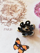 Load image into Gallery viewer, 18 mm buttons,brass
