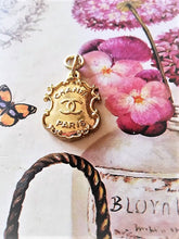 Load image into Gallery viewer, 19 mm pendant,buttons,metal
