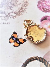 Load image into Gallery viewer, 19 mm pendant,buttons,metal
