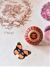 Load image into Gallery viewer, 18 mm  stamped,buttons,emaille,metal
