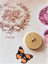 Load image into Gallery viewer, 18 mm stamped,buttons ,metal,gripox-LV
