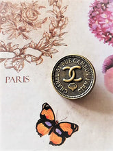 Load image into Gallery viewer, 18 mm ,buttons ,brass
