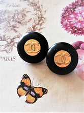 Load image into Gallery viewer, 18 mm stamped butons,gripox,metal
