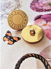 Load image into Gallery viewer, 20 mm buttons,metal,Louis Vuitton
