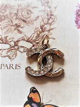 Load image into Gallery viewer, 19 mm stamped buttons,pendant,zirkonia,metal
