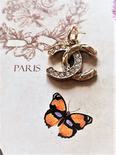 Load image into Gallery viewer, 19 mm stamped buttons,pendant,zirkonia,metal
