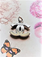 Load image into Gallery viewer, 19 mm stamped buttons,pendant,zirkonia,metal
