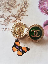 Load image into Gallery viewer, 16 mm stamped  green,buttons,metal,gripox
