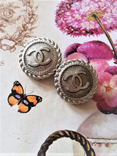 Load image into Gallery viewer, 20 mm stamped buttons,metal
