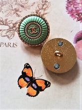 Load image into Gallery viewer, 18 mm buttons,resin,metal
