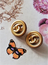 Load image into Gallery viewer, 14 mm buttons,metal,emaille
