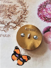 Load image into Gallery viewer, 23 mm stamped,red buttons,gripox,metal
