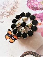 Load image into Gallery viewer, 31 mm buttons,resin,metal
