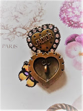 Load image into Gallery viewer, 22 mm stamped buttons,brass,zirkonia,Dior
