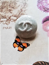 Load image into Gallery viewer, 22 mm buttons,metal,emaille,
