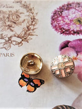 Load image into Gallery viewer, 16 mm stamped buttons  gold metal,emaille
