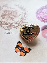 Load image into Gallery viewer, 20 mm stamped buttons,metal,zirkonia
