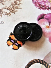 Load image into Gallery viewer, 18 mm buttons resin
