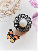 Load image into Gallery viewer, 20 mm buttons,metal,faux perlen
