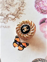 Load image into Gallery viewer, 20 mm  buttons, gold metal,emaille
