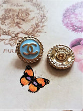 Load image into Gallery viewer, 16mm baby blue stamped,buttons,gripox,metal

