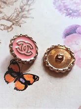 Load image into Gallery viewer, 15 mm buttons,metal,emaille
