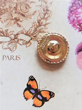 Load image into Gallery viewer, 18 mm stamped buttons,gold metal,gripox,zirkonia
