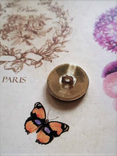 Load image into Gallery viewer, 17 mm buttons,gold metal,Louis Vuitton
