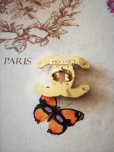 Load image into Gallery viewer, 18 mm stamped,buttons,zirkonia,gold metal
