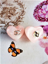 Load image into Gallery viewer, 18 mm buttons  faux perlen,iridescent, peach
