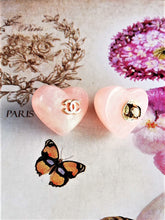 Load image into Gallery viewer, 18 mm buttons  faux perlen,iridescent, peach
