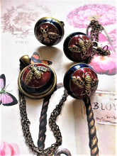 Load image into Gallery viewer, A SET OF JEWELRY,pendant,buttons,ring,chain,gripox GUCCI
