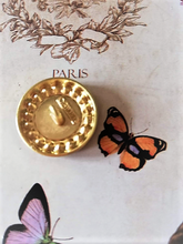 Load image into Gallery viewer, 20 mm stamped buttons,faux perlen metal,gripox
