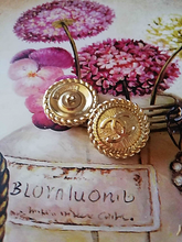 Load image into Gallery viewer, 20 mm stamped buttons,metal
