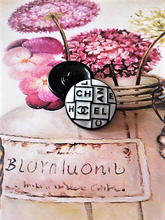 Load image into Gallery viewer, 18 mm buttons,emaille,metal
