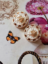 Load image into Gallery viewer, 21 mm buttonsmzirkonia,emaille
