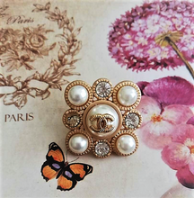 Load image into Gallery viewer, 25 mm buttons,zirkonia,faux perlen
