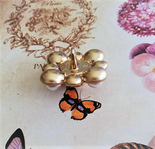 Load image into Gallery viewer, 25 mm buttons,zirkonia,faux perlen
