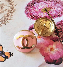 Load image into Gallery viewer, 20 mm buttons,emaille,metal
