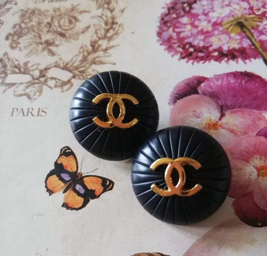 21 mm buttons,metal,emaille