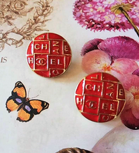 Load image into Gallery viewer, 18 mm buttons,emaille,metal
