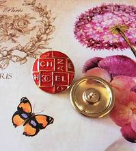 Load image into Gallery viewer, 18 mm buttons,emaille,metal
