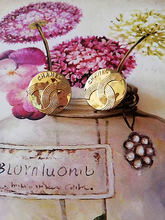 Load image into Gallery viewer, 18 mm stamped buttons metal
